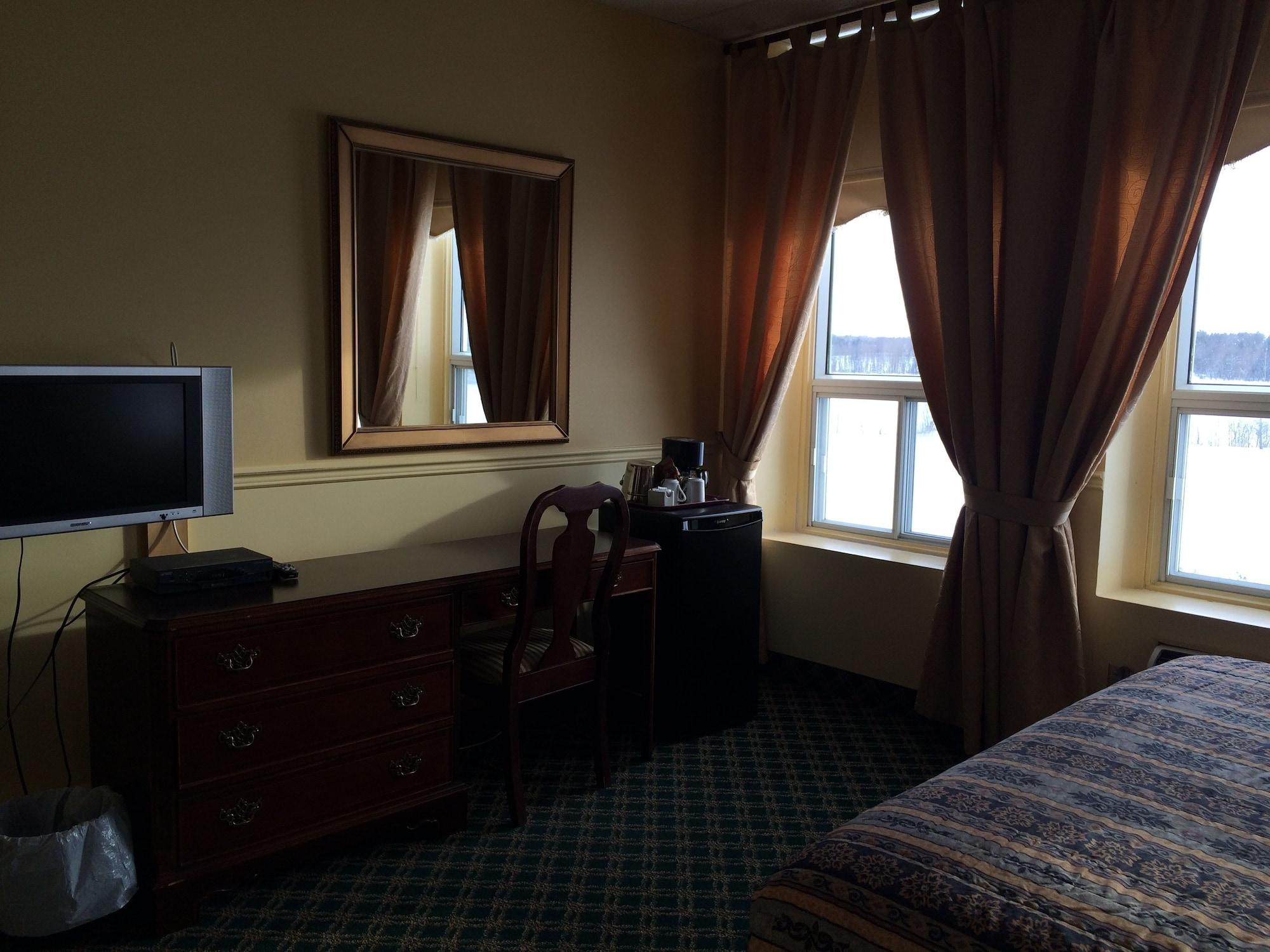 Auberge Montebello Luaran gambar