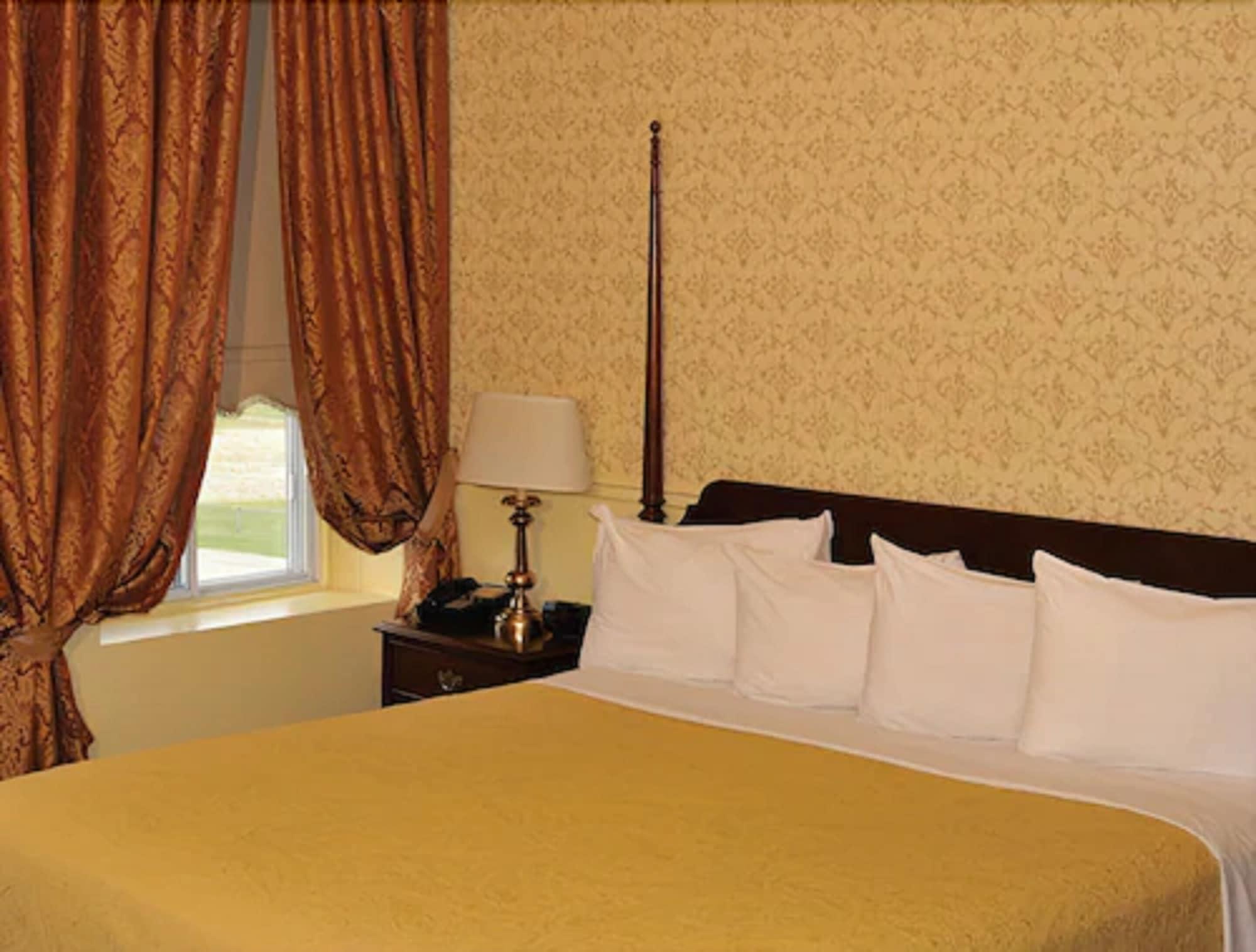 Auberge Montebello Luaran gambar