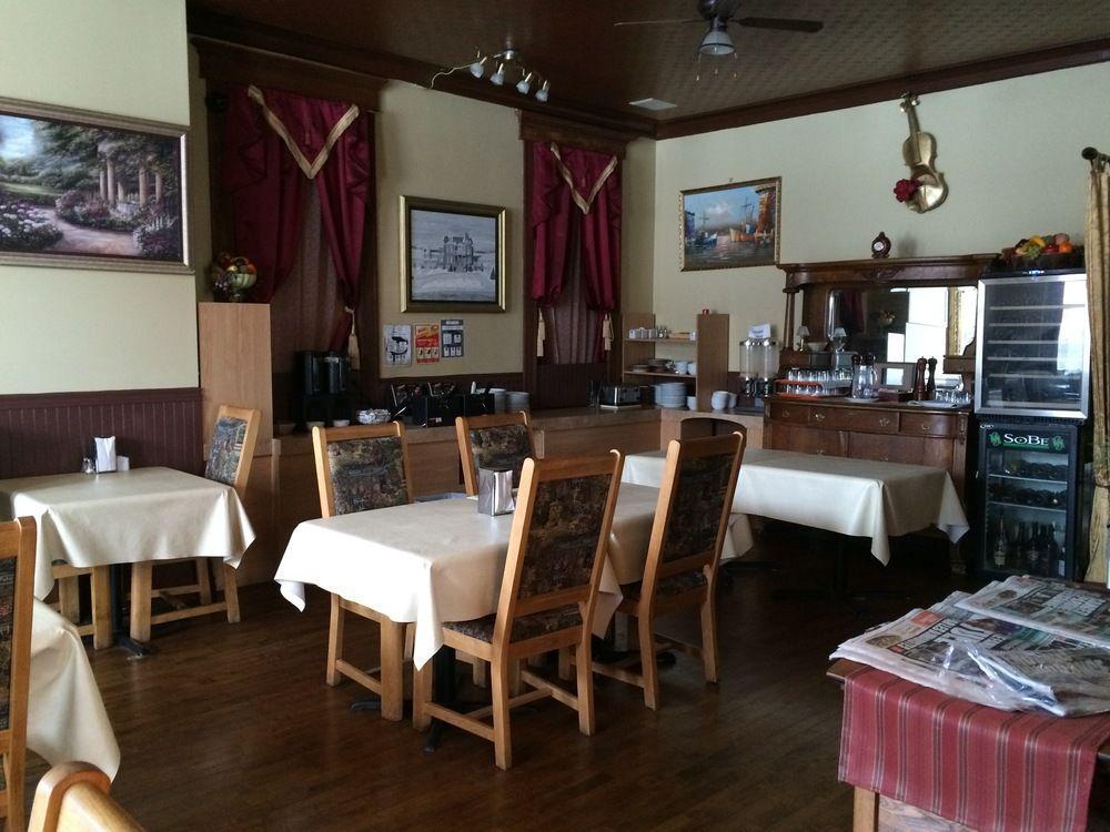Auberge Montebello Luaran gambar