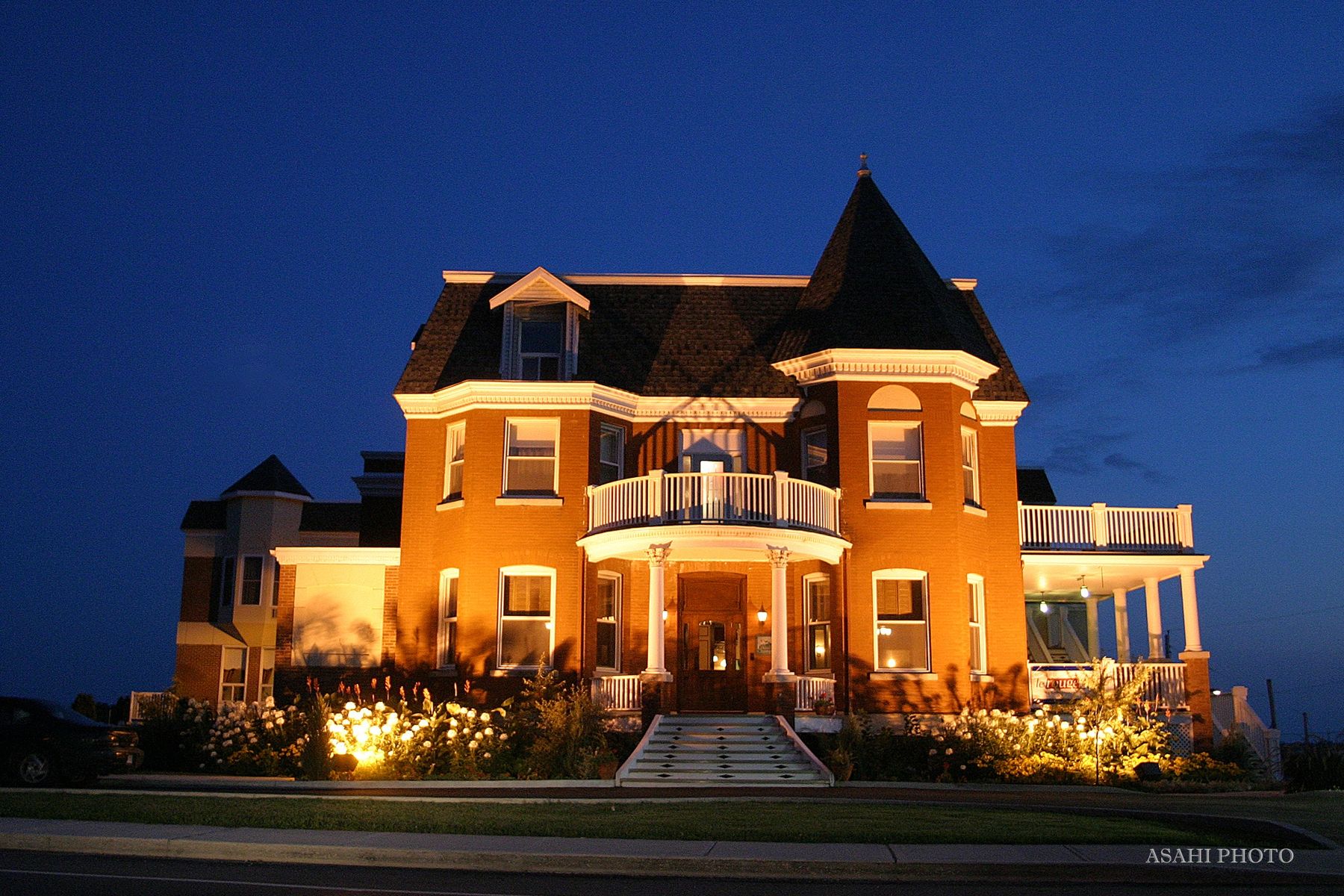 Auberge Montebello Luaran gambar